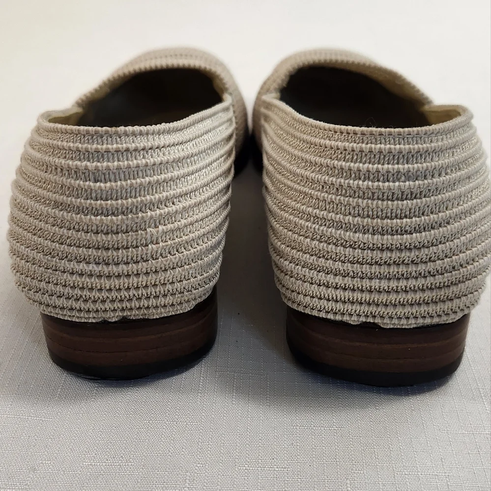 Talbots Low Heel Loafers Natural Color Woven. Size 8